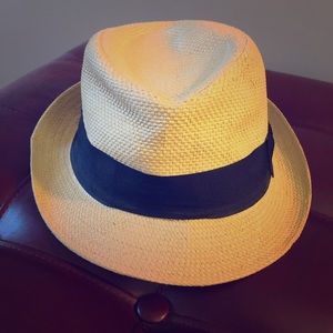 Fedora with black trim detail